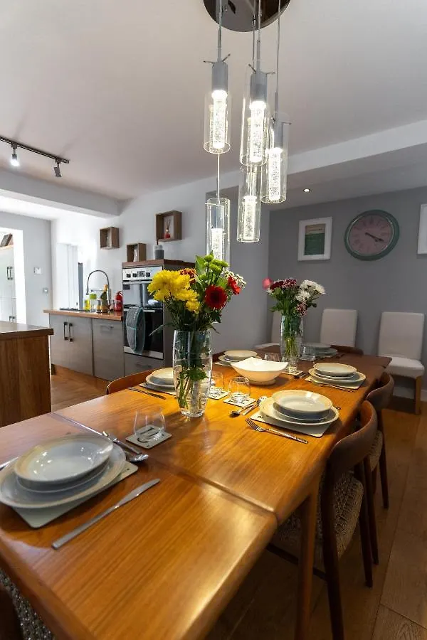 Holiday home Executive Serviced Accommodation- Southampton, Perfect For Relocators, Contractors And Professionals