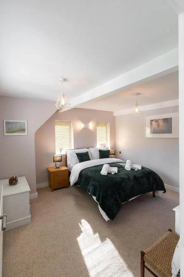 Executive Serviced Accommodation- Southampton, Perfect For Relocators, Contractors And Professionals