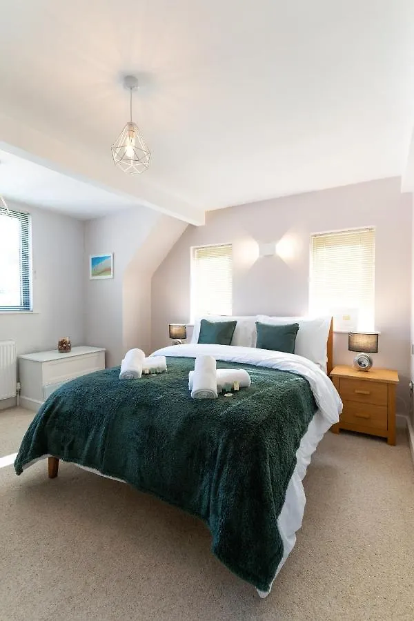 Holiday home Executive Serviced Accommodation- Southampton, Perfect For Relocators, Contractors And Professionals